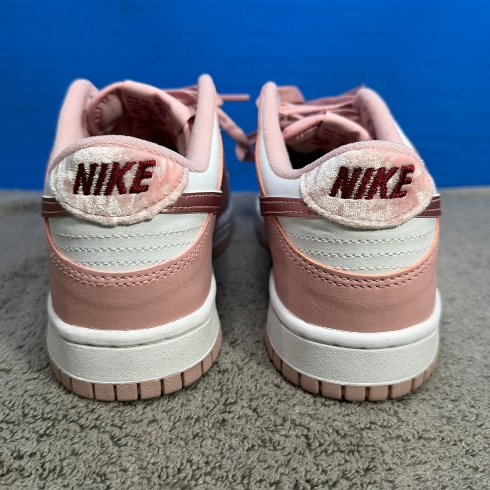 Nike dunk gs
Velvet pink 
Brand new - Picture 2 of 11